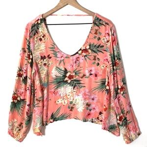 Live 4 Truth floral shark hem long Sleeve top,Sz S